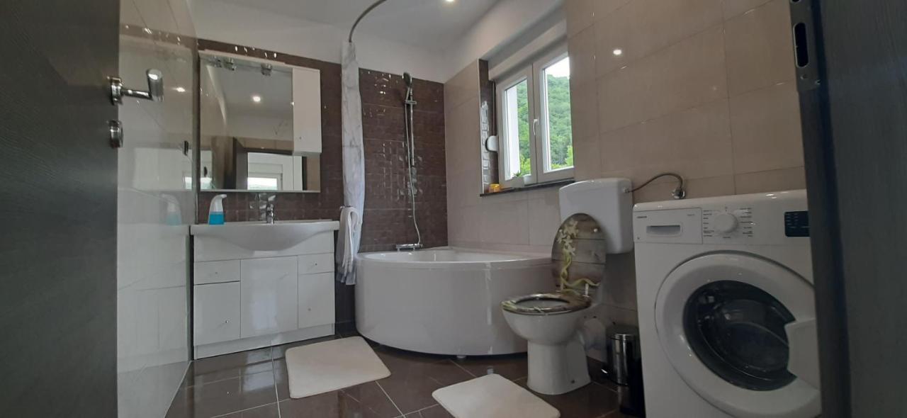 Apartmani Petar I Luka Бакар Экстерьер фото