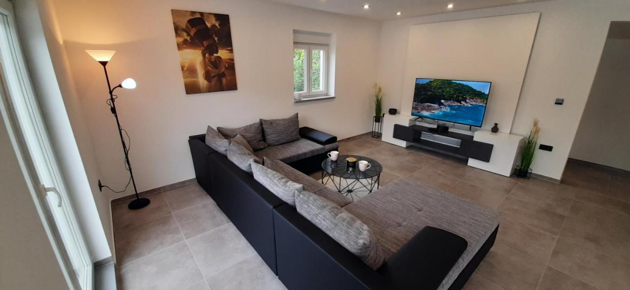 Apartmani Petar I Luka Бакар Экстерьер фото
