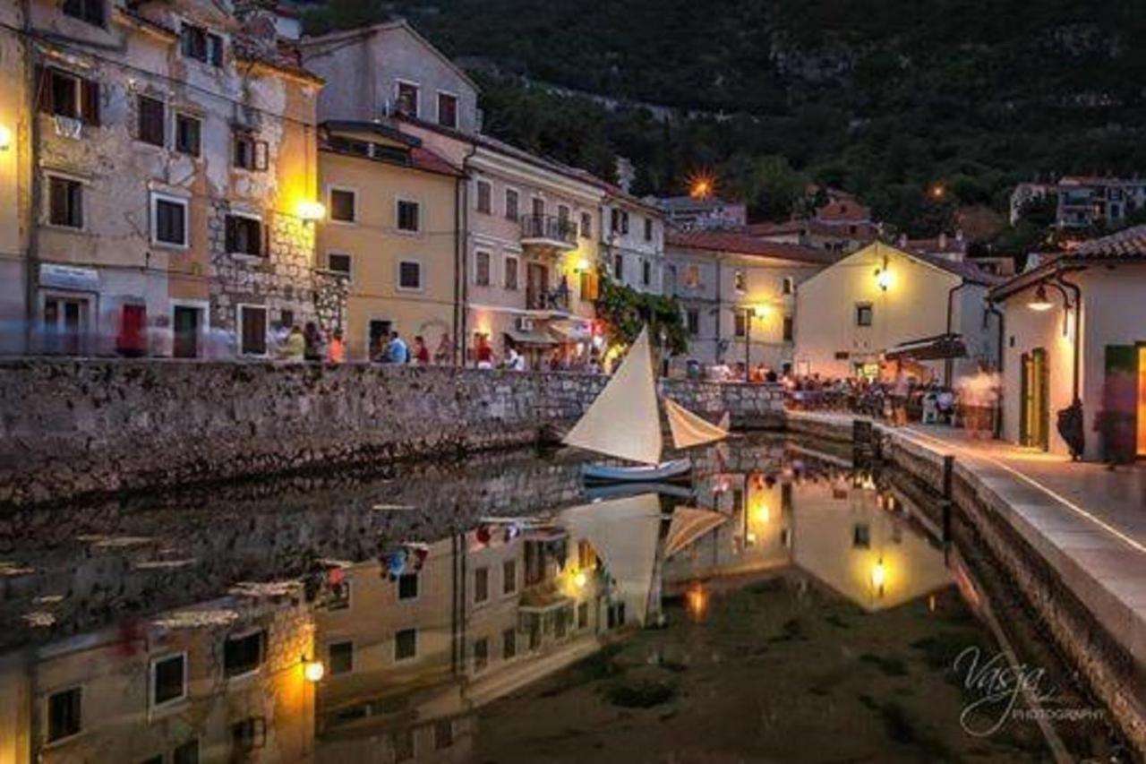 Apartmani Petar I Luka Бакар Экстерьер фото