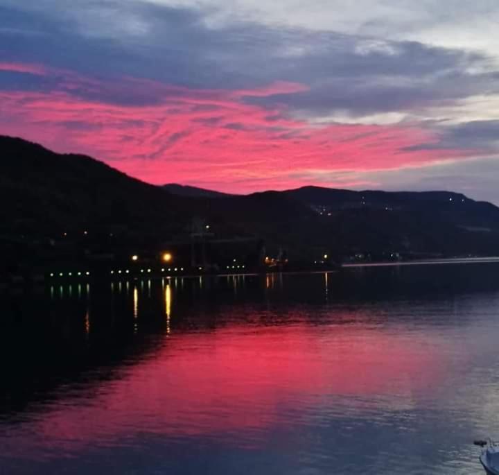 Apartmani Petar I Luka Бакар Экстерьер фото