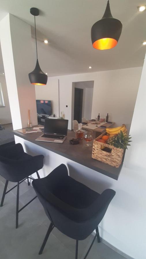 Apartmani Petar I Luka Бакар Экстерьер фото